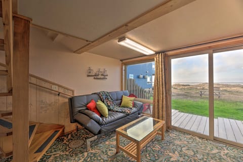 Sanderling Sea Cottages, Unit 2: Walk to Coast! Cottage in Oregon