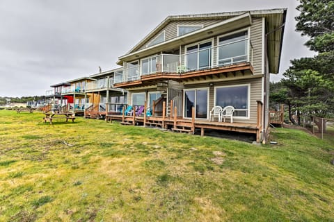 Sanderling Sea Cottages, Unit 12 Cottage in Oregon