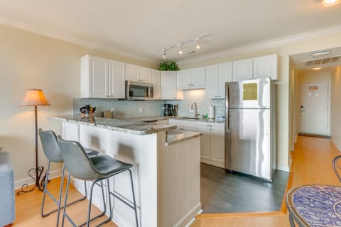 Ocean Views + Pool Access: Hilton Head Getaway Villa in Coligny Beach