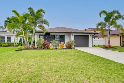 Naples Home w/ Patio < 1 Mi to Beaches! House in Naples Park