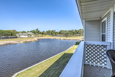 Walk to Beach: North Myrtle Condo! Apartment in North Myrtle Beach