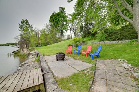 Cayuga Lake Retreat in Seneca Falls w/ Dock! Cottage in Cayuga Lake