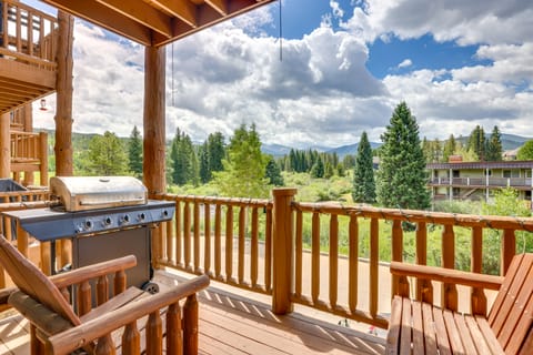 Cozy Condo w/ Views, 3 Mi to Winter Park Resort! Apartment in Fraser