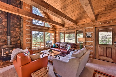 Quiet Guffey Getaway w/ Private Deck, Pond & Canoe House in Park County