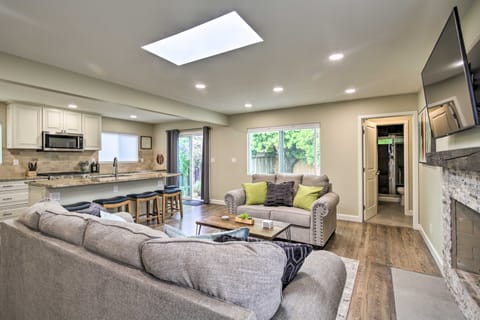 Coastal Carlsbad Home: 1 Mi to Beach & Downtown House in Carlsbad