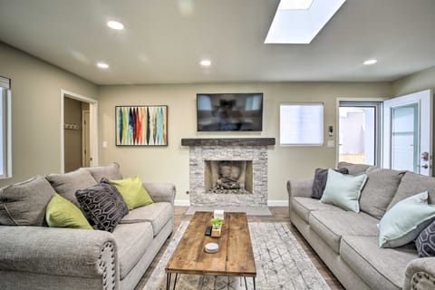 Coastal Carlsbad Home: 1 Mi to Beach & Downtown House in Carlsbad