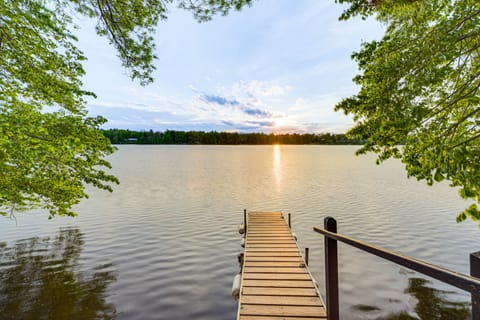 Lakefront Family Retreat w/ Private Dock! House in Rice Lake