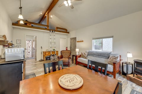 Kalispell Cabin 28 Miles to Glacier National Park! House in Idaho