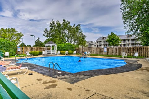 Resort Condo in Branson: 4 Mi to the 76 Strip! Apartment in Hollister