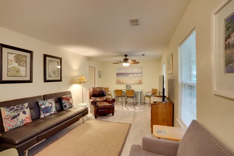 Downtown Home w/ Yard & BBQ - 6 Mi to Downtown! House in Beaufort