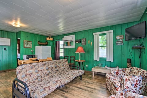 Lakefront Retreat w/ Boat Rentals, Beach & Bar House in Minnesota