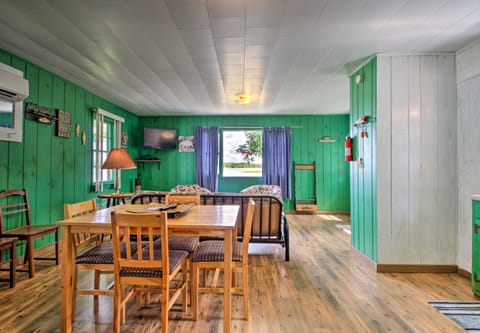 Lakefront Retreat w/ Boat Rentals, Beach & Bar House in Minnesota