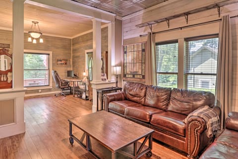 Country-Chic Cotter Home w/ Outdoor Living Space! House in Cotter