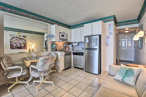 Oceanfront Daytona Beach Studio w/ Balcony Apartment in Daytona Beach Shores