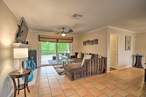 Palm Desert Abode: Pool, Walk to El Paseo District House in Indian Wells