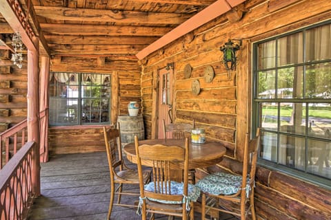 Peaceful Log Cabin Escape Near Table Rock Lake! House in Roaring River Township