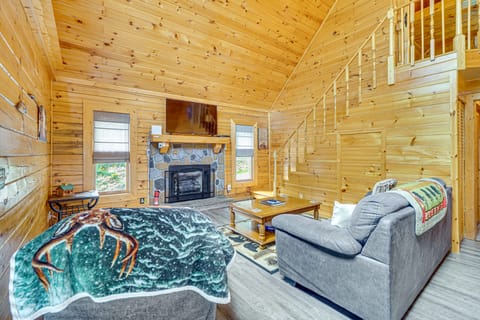 Douglas Lake Access: Family Cabin in Sevierville! House in Douglas Lake