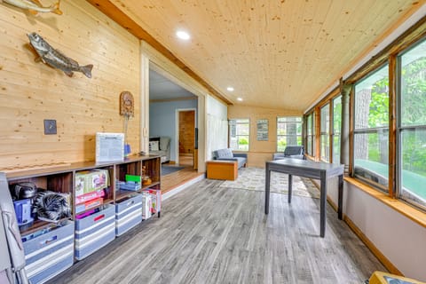 Lakefront Cabin w/ Fire Pit, Dock, & Boat Rental House in Wisconsin