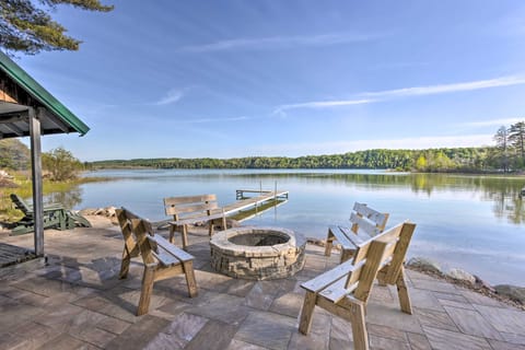Hot Tub, Sauna, Fireplace, Dock! Lake Honor Cabin House in Lake Township