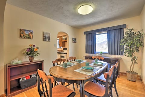 ‘Mountaineer Retreat’ - 5 Mi to WV University! House in Morgantown