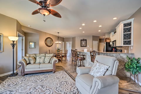 Lakefront Balcony + Pool Access: Camdenton Condo Apartment in Ozark Mountains