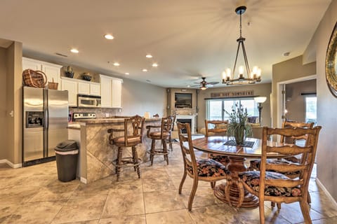 Lakefront Balcony + Pool Access: Camdenton Condo Apartment in Ozark Mountains