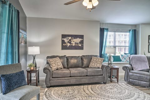 Family Resort Condo w/ Perks in Branson! Apartment in Hollister