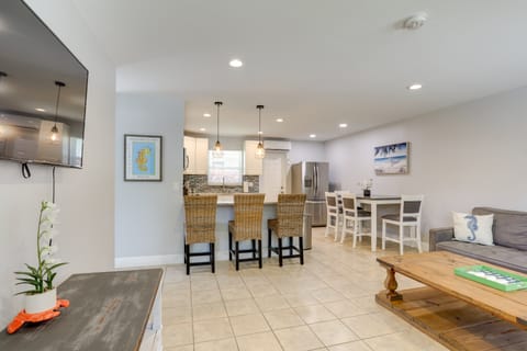 Palm Beach Townhome: 4 Mi to Juno Beach Park! Apartment in Palm Beach Gardens