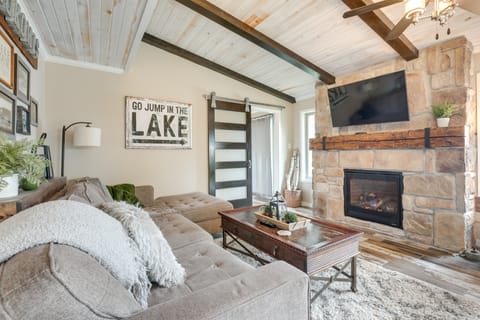 Tranquil Lakefront Cabin: Fire Pit, Grill & Patio House in Wisconsin