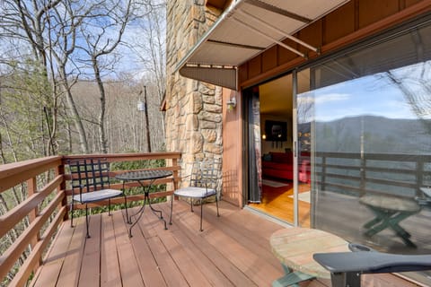 1 Mile to Golfing: Porch w/ Fireplace + Mtn Views! House in Maggie Valley
