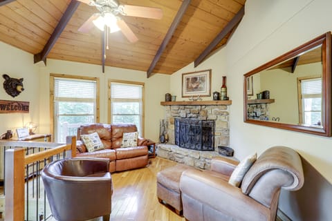 2 Mi to Skiing! Wooded Beech Mtn Retreat w/ Decks House in Beech Mountain