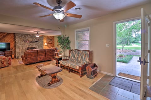 Hendersonville Home w/ Fire Pit: 5 Mi to Downtown! House in Horse Shoe