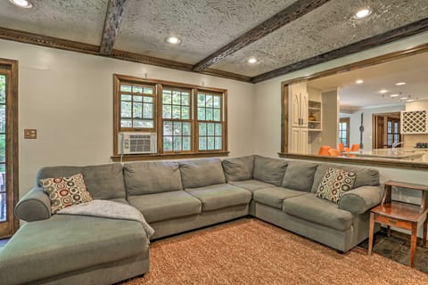 Charming Saylorsburg Retreat w/ Game Room & Patio! House in Pocono Mountains