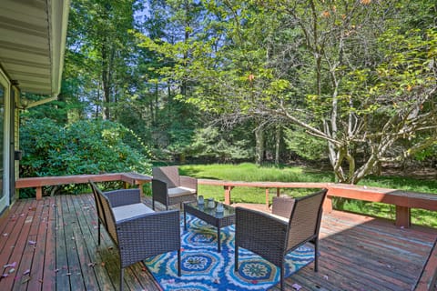 Charming Saylorsburg Retreat w/ Game Room & Patio! House in Pocono Mountains