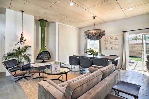 Stylish Albuquerque Home ~ 6 Miles to Downtown! House in Albuquerque