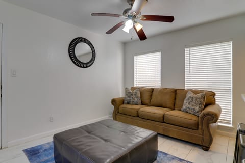 Beach Digs: Walk to Restaurants, Bars & Ocean Apartment in South Padre Island