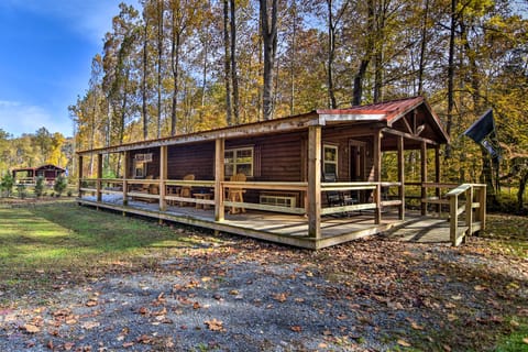 ‘Hooah’ Cabin Retreat w/ Grill & Step-Free Access House in Shenandoah Valley