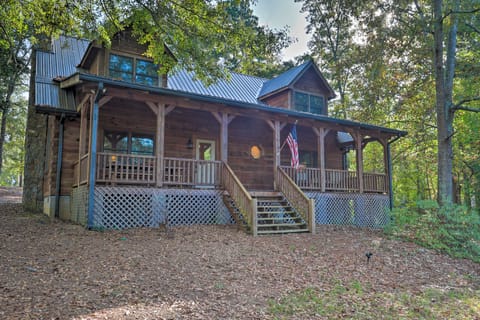 Peaceful Tignall Cabin on Strom Thurmond Lake! House in Clarks Hill Lake