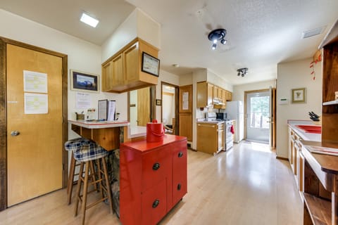 Family-Friendly Ruidoso Cabin - Ski, Hike & Fish! House in Ruidoso