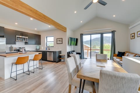 Quiet Alpine Hideaway w/ Panoramic Mountain Views! House in Wyoming