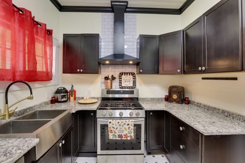 Thomasville Cottage Near The Big Oak & Downtown! Cottage in Thomasville