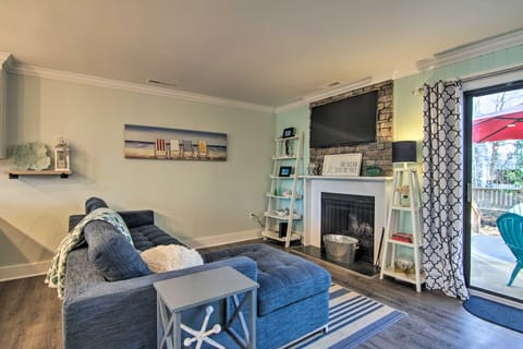 Centrally Located Townhome ~ 1 Mi to Bethany Beach Apartment in Bethany Beach