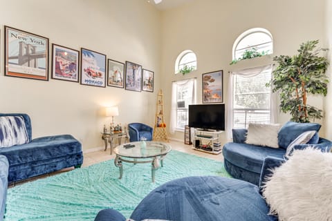 Disney-Themed Villa w/ Heated Pool, 10 Mi to Parks Villa in Four Corners