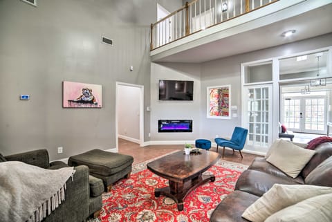 Starkvegas Clubhouse ~ 2 Mi to MSU Campus! House in Mississippi