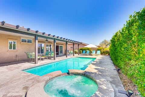 'Gateway Grand Oasis' Palm Springs Gem w/ Pool! House in Palm Springs