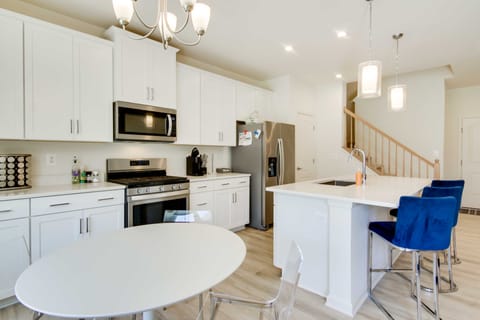 5 Mi to Bethany Beach: Townhome w/ Community Perks Apartment in Millville