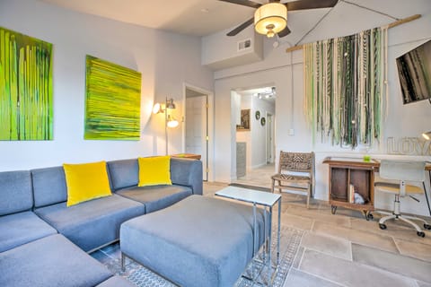 11 Mi to Dtwn Phoenix! Mtn-View Retreat w/ Hot Tub House in Laveen Village