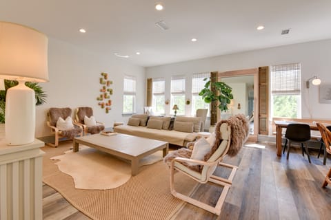 Beach House Right off 30 A w/ Golf Cart! House in South Walton County