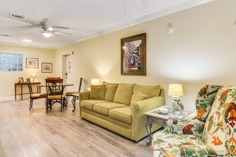 Unit 3 Blocks Gulf to Beaches Historical Museum! Apartment in Pass-a-Grille