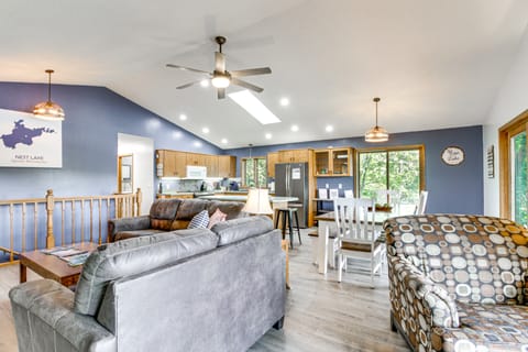 Private Lakefront Cabin w/ Hot Tub, Deck & Views House in Minnesota